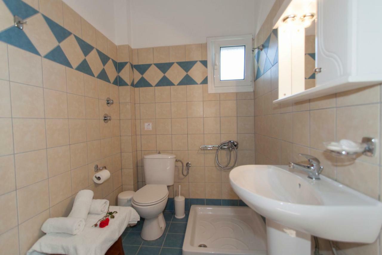 Kaskanis Apartments Vrachos Bilik gambar